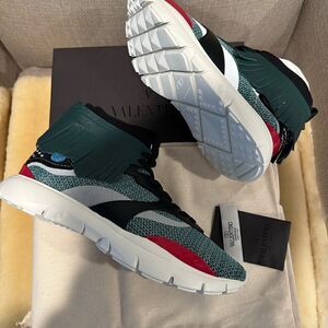 Valentino Garavani kilted mid lightweight sneaker size EU39, US 6